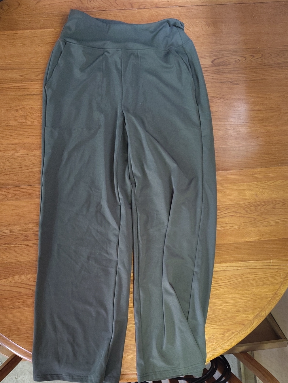 Men's Olive Green Wide-Leg Sweatpants